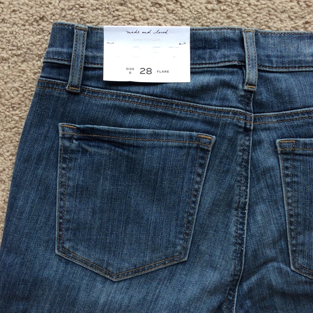 *NWT* LOFT Flare Jeans - Picture 6 of 6
